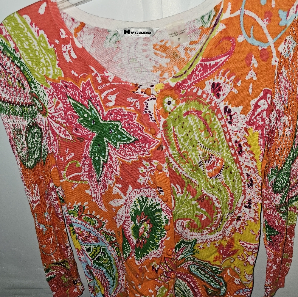 Peter nygard sweater small
